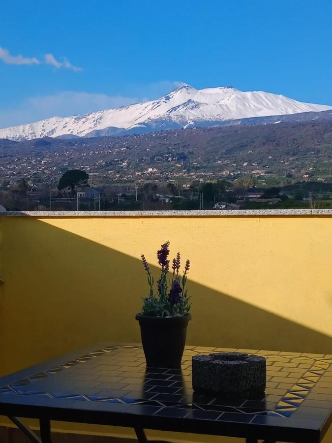 Yellow House Appartement Fiumefreddo di Sicilia Buitenkant foto